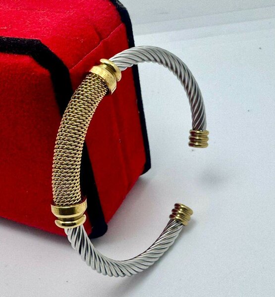 Bracelet en acier doré