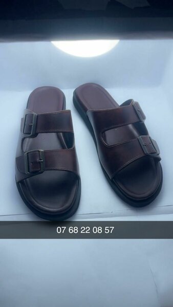 Sandales en cuir marron