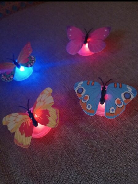 Papillons LED Décoratifs