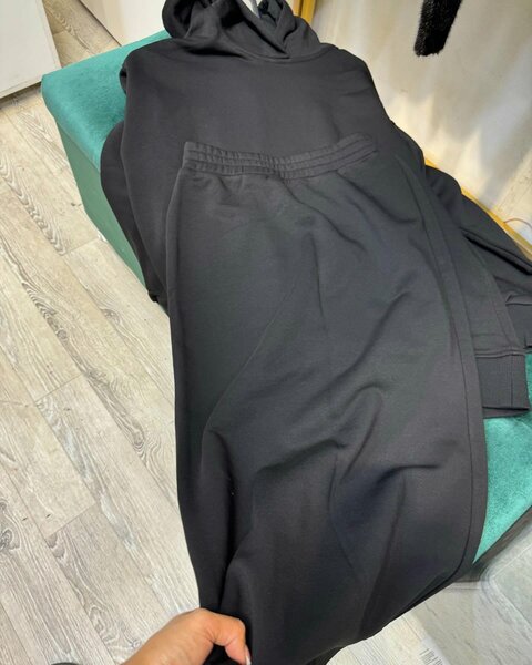 Чёрный худи с юбкой