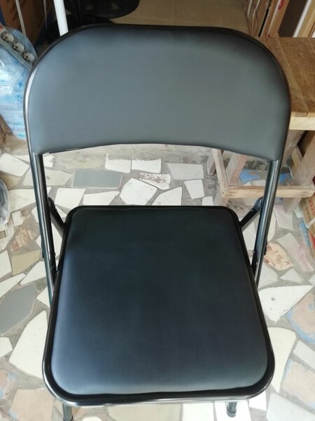 Chaise pliante noire