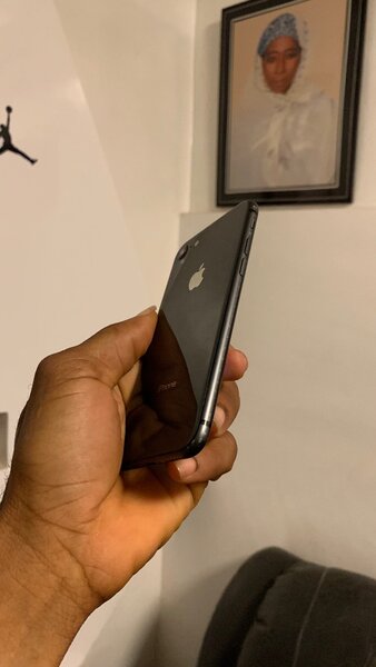 iPhone 8 64gb