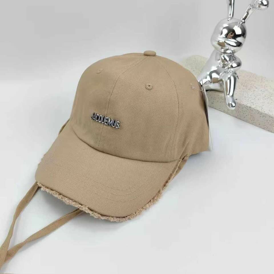 casquettes JACQUEMUS