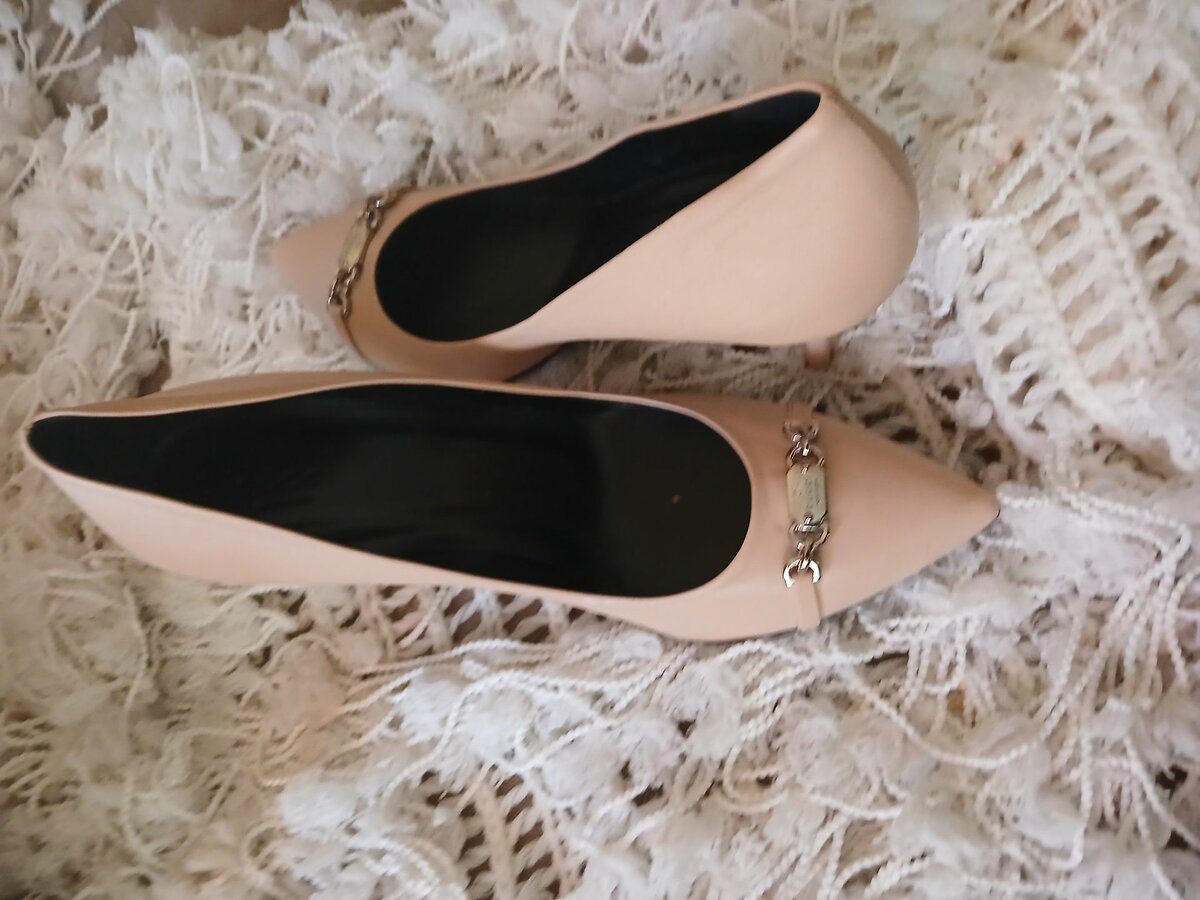 Authentic Gucci ladies high heels