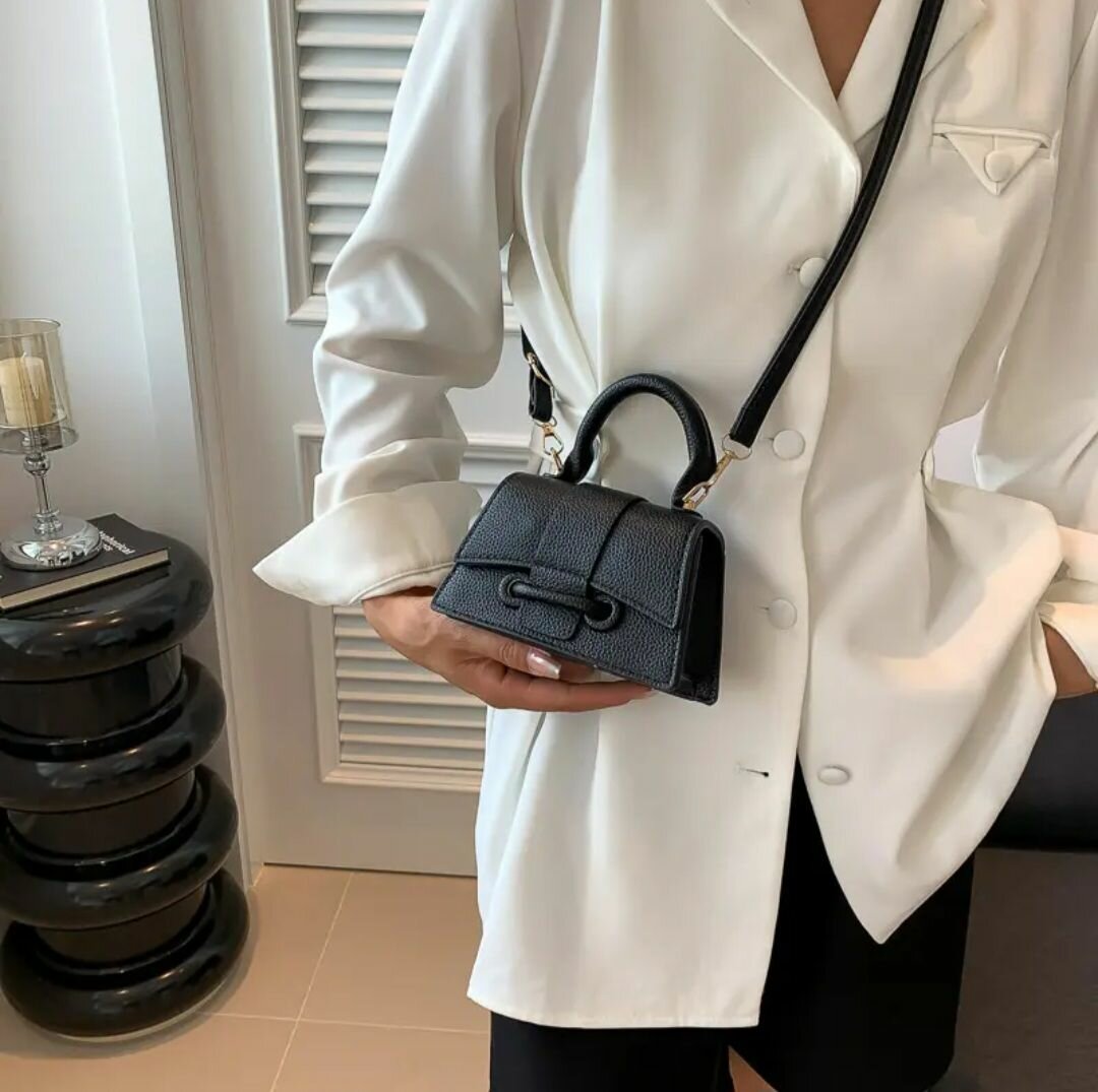 Sac à main en cuir noir élégant