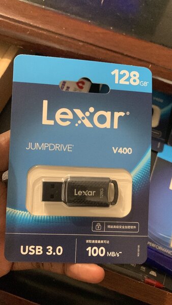 Clé usb 128 Giga Lexar