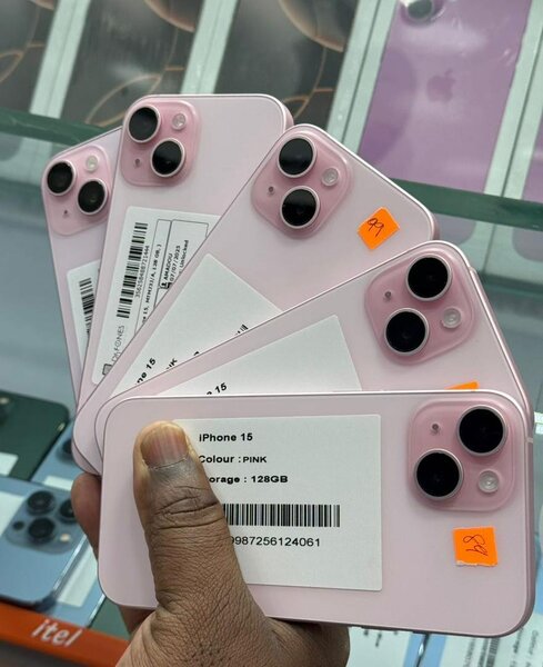 iPhone 15 - Couleurs variées