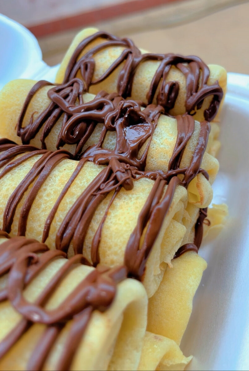 Crêpes roulées au chocolat