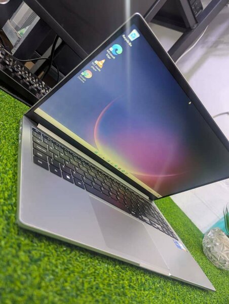 Samsung galaxy book 1