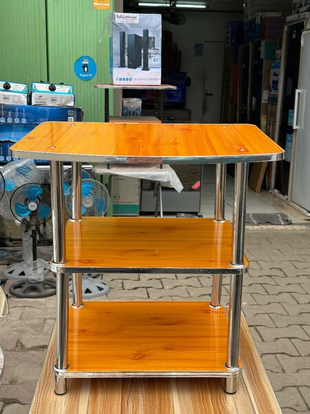 Étagère en bois moderne