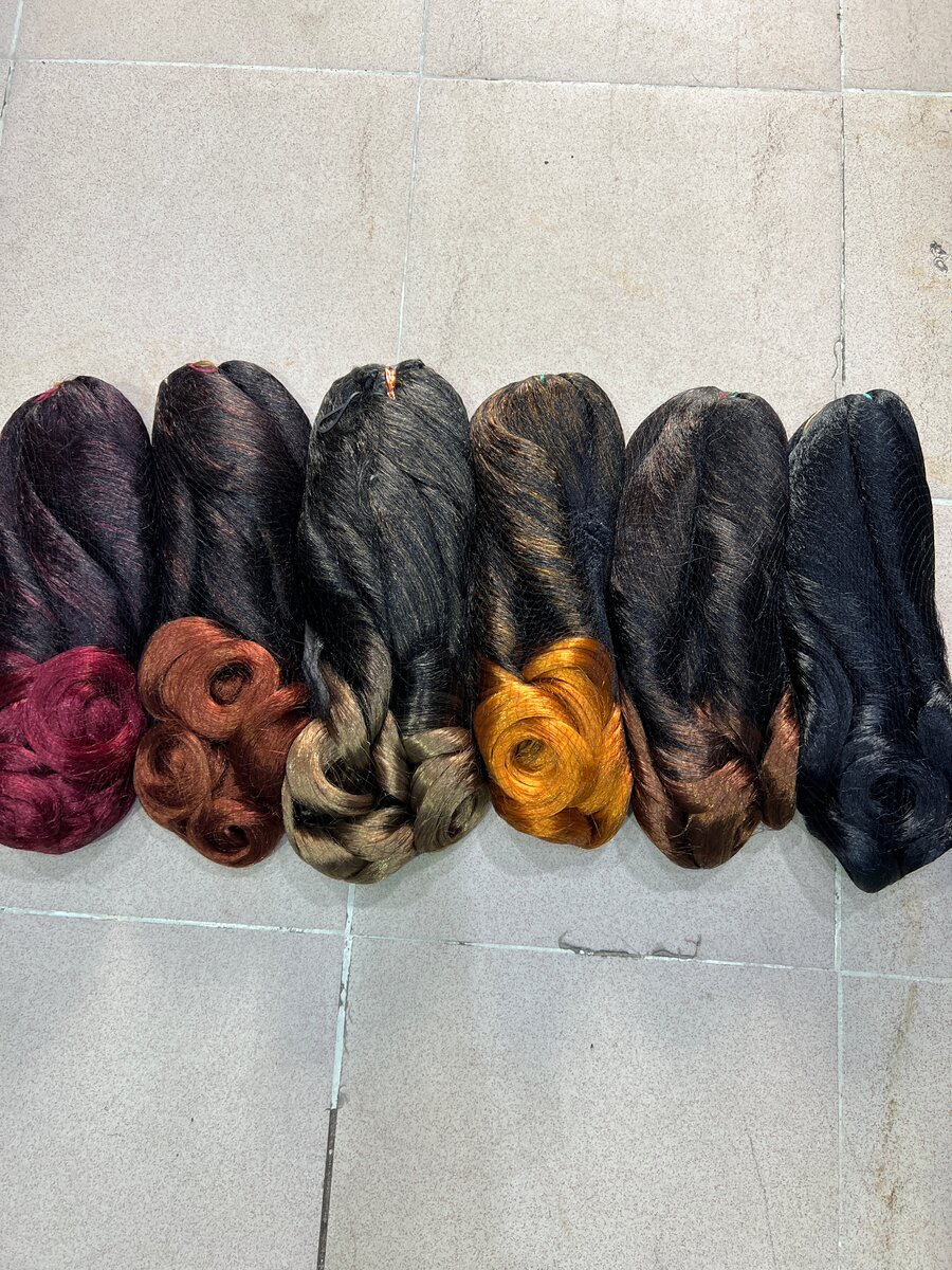 Extensions de cheveux synthétiques