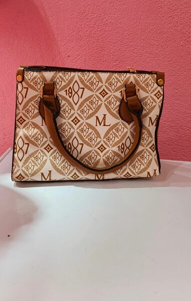 Sac à main élégant imprimé