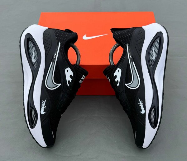 Nike Sneakers Noirs Modernes
