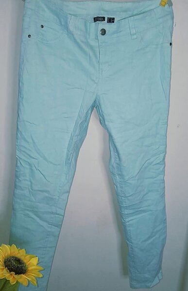 Pantalon en lin bleu clair