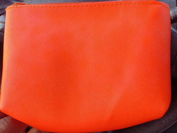 Trousse de maquillage orange