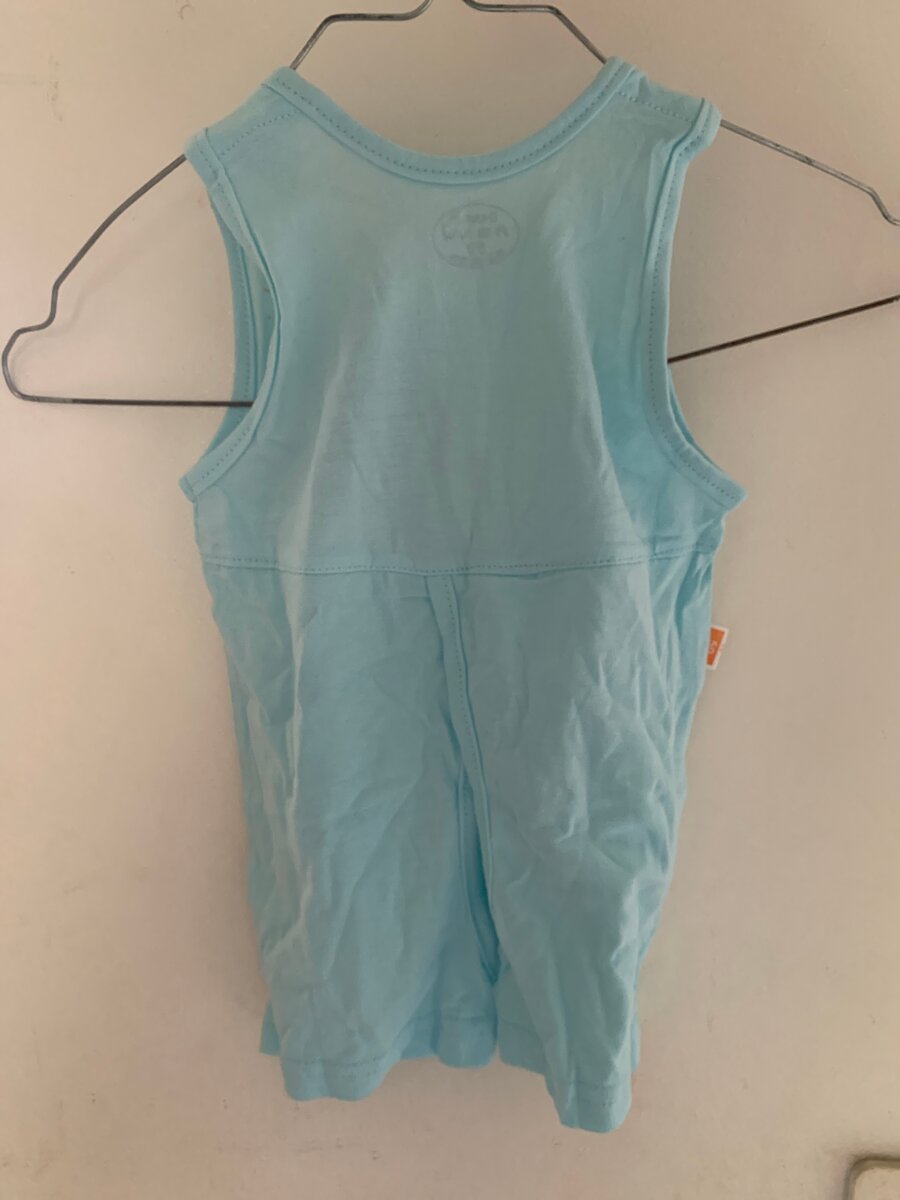 Combinaison bébé turquoise amusante