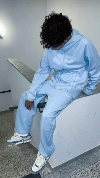 Ensemble de survêtement bleu