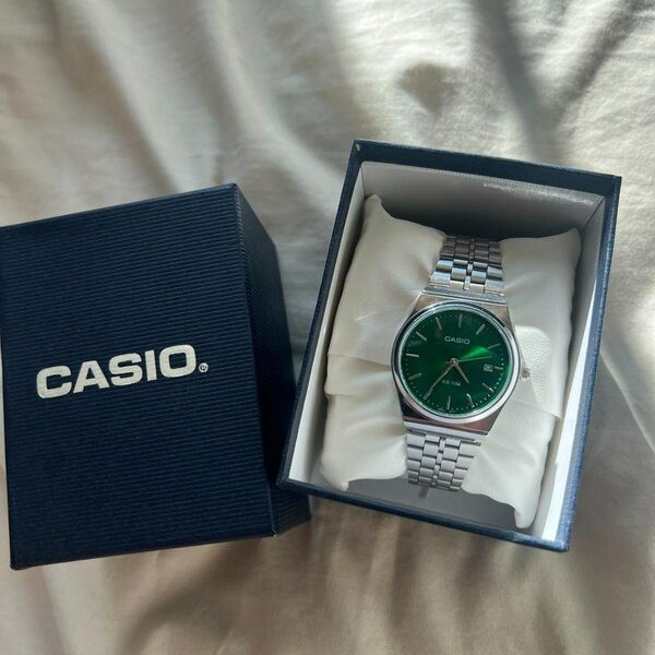 Montre Casio Classique Verte