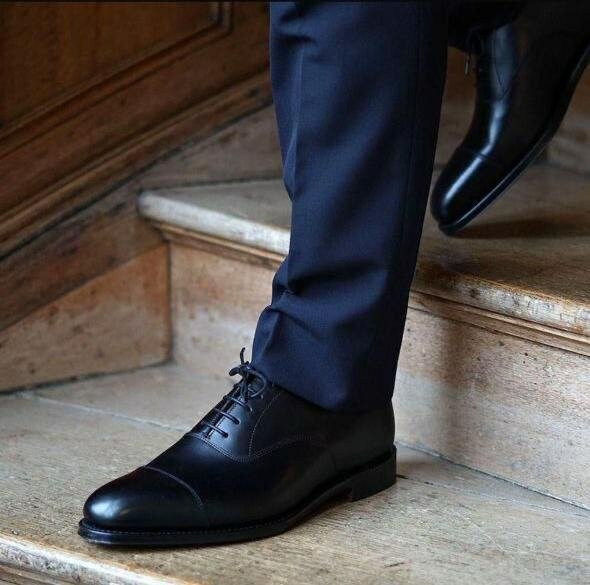 Chaussures Richelieu en Cuir Noir