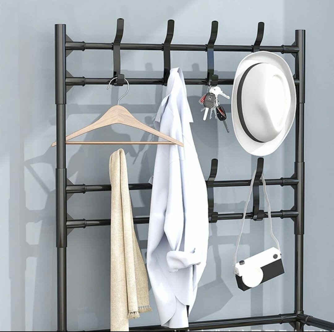 Étagère de chaussures avec ceintre