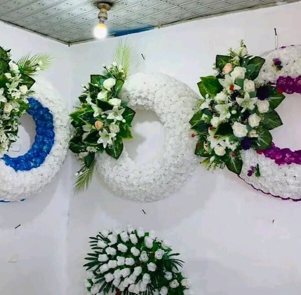 Couronnes funéraires élégantes