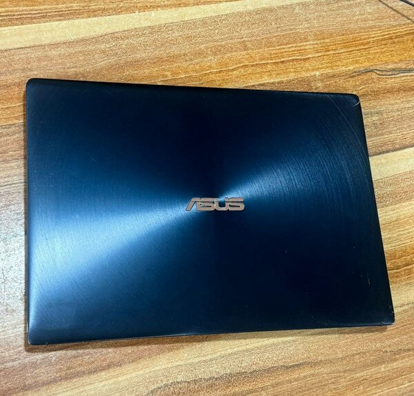 PC Asus ZenBook Core i7 8th