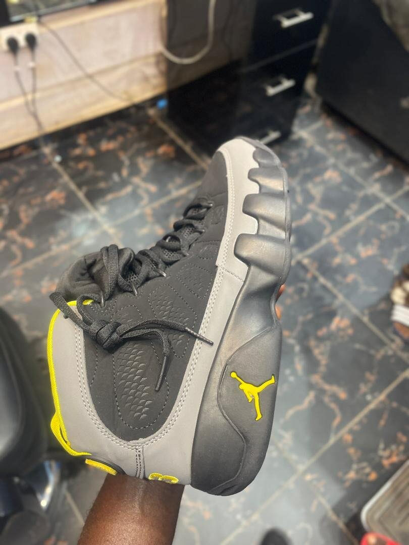 Jordan 9 retro