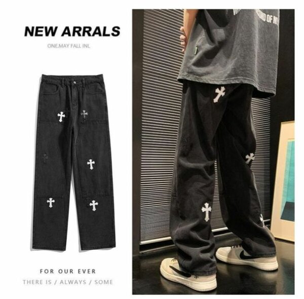 Pantalon noir à motifs croix