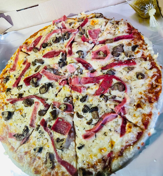 Pizza champignons et jambon