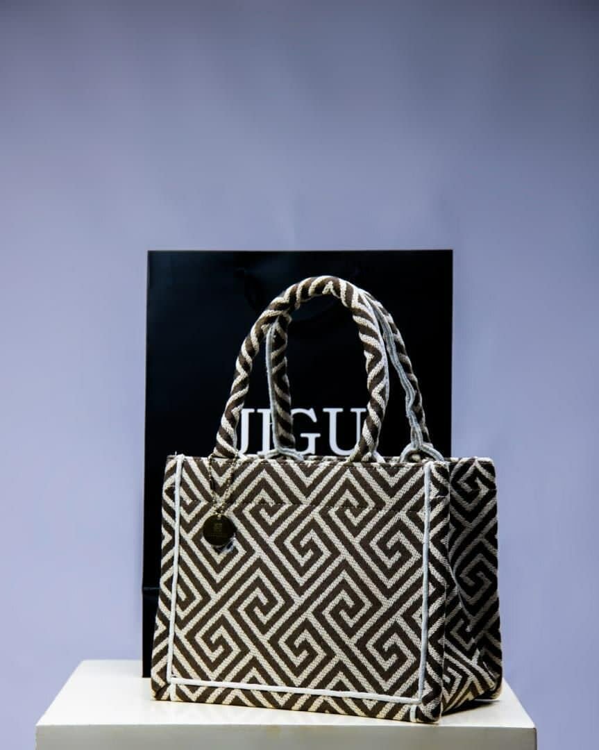 Sac élégant en tissu imprimé