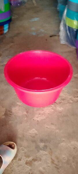 Bassine en plastique robuste