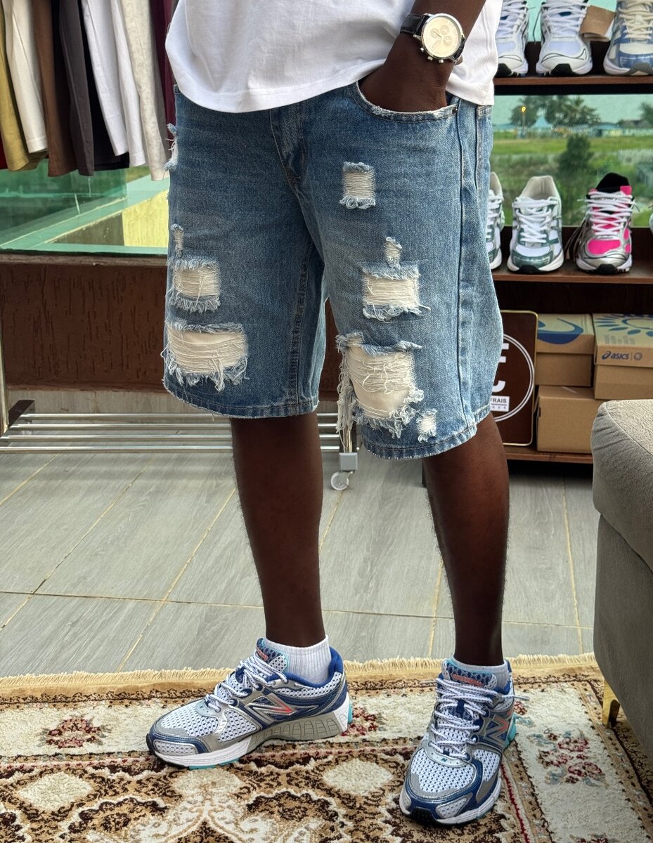 Shorts en jean déchiré homme