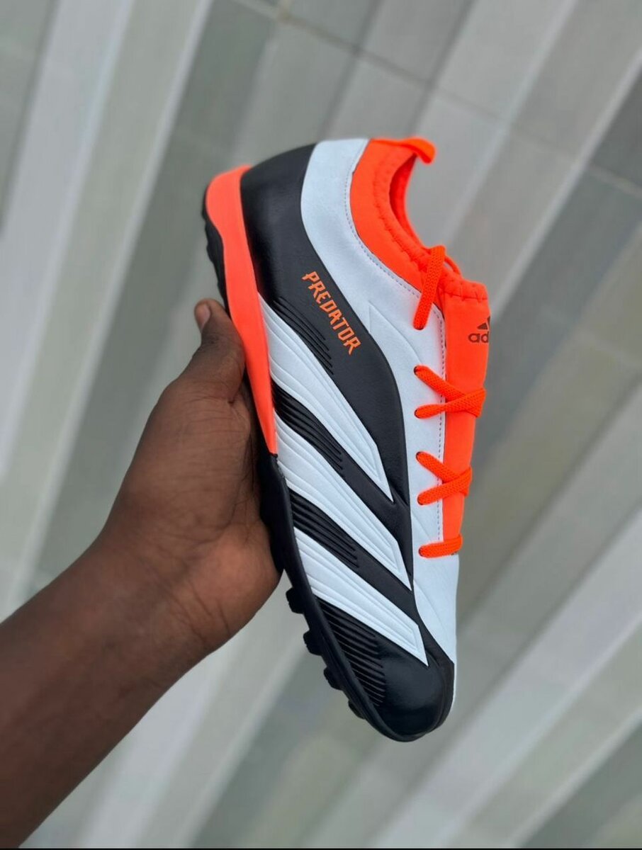Chaussures de Football Predator
