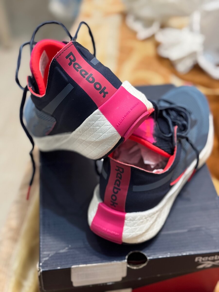 Кроссовки Reebok для занятия спортом