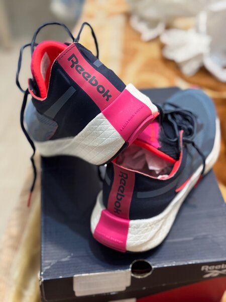 Кроссовки Reebok для занятия спортом