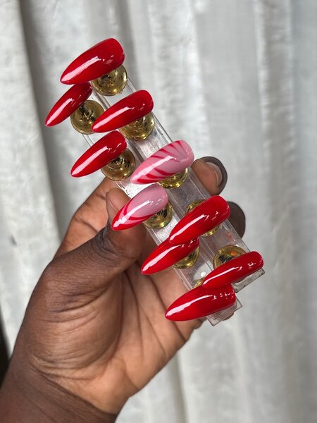 Press Nail´l By Line