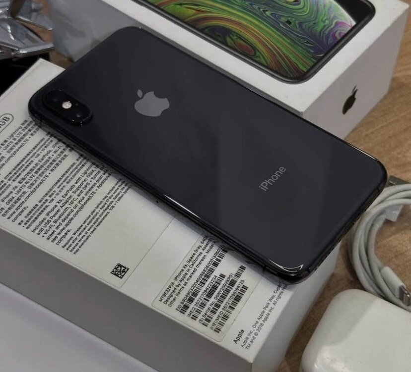 iPhone XS élégant 64 Go Noir