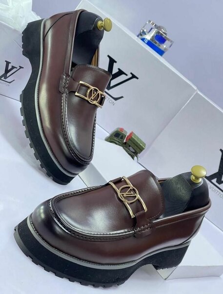 Mocassins en cuir marron