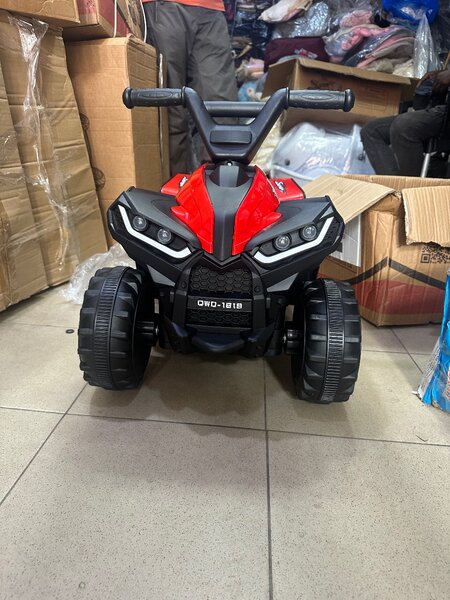 Moto 4 roues électriques pour enfant de 0 à 4 ans