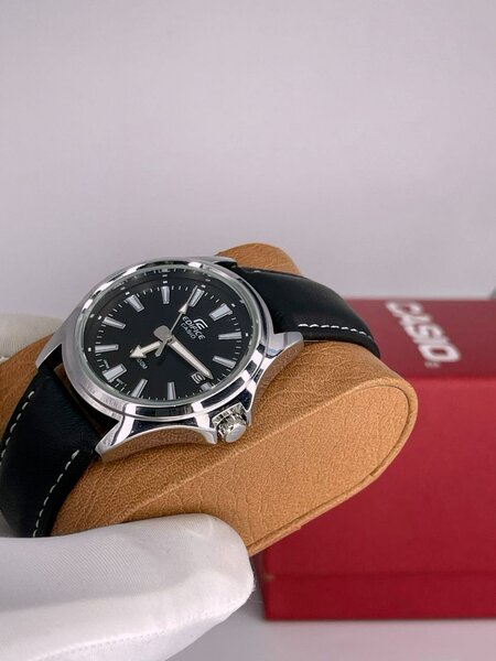 MONTRE LUXE HOMME CASIO