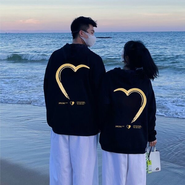 Sweat-shirts à capuche assortis