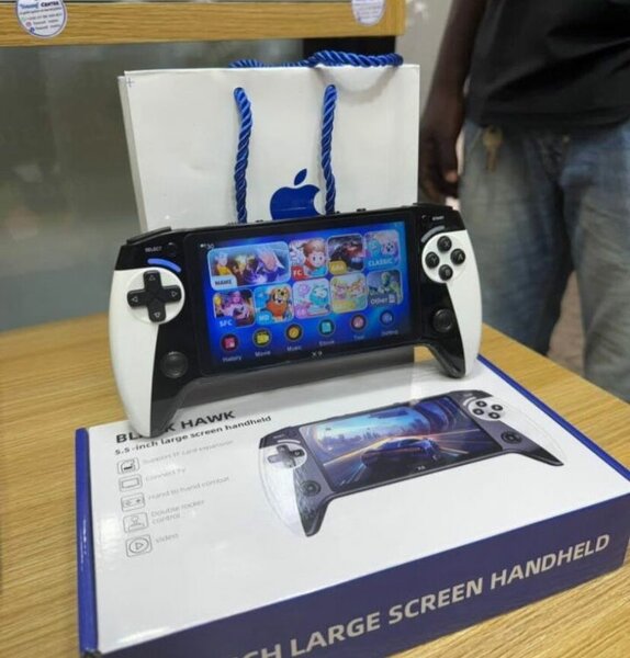 Console portable Black Hawk