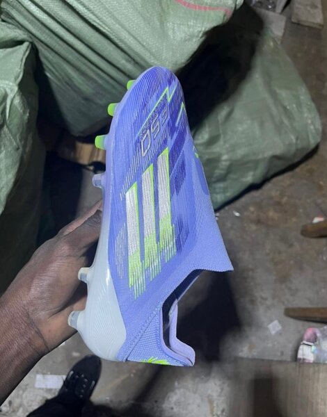 Chaussures de Football Rapides