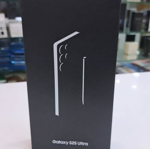 Samsung Galaxy S25 Ultra - 6.9" - 12Go/512 Go - 5G - 200 Mpx