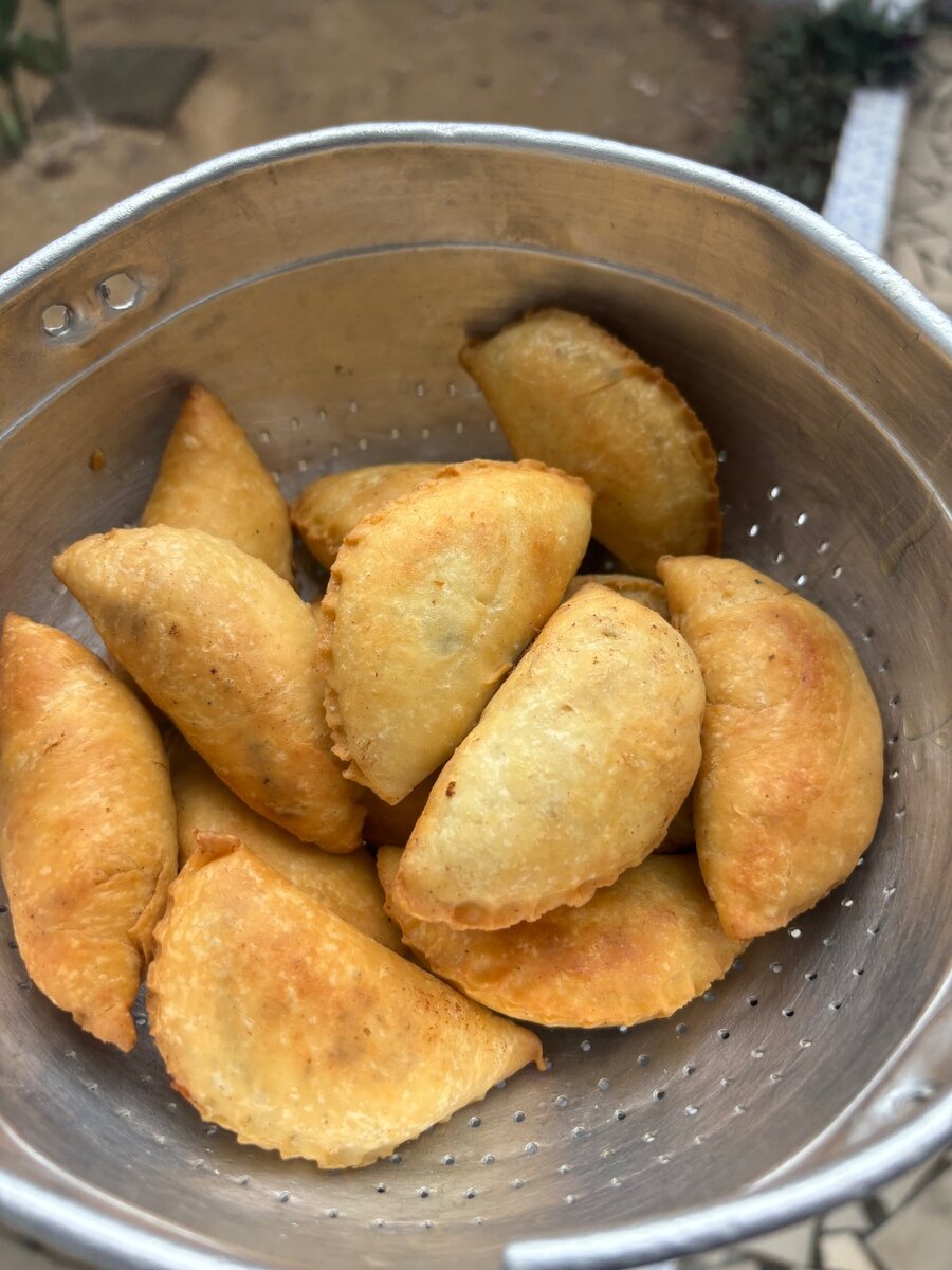 Pastels Fourrés à la Viande