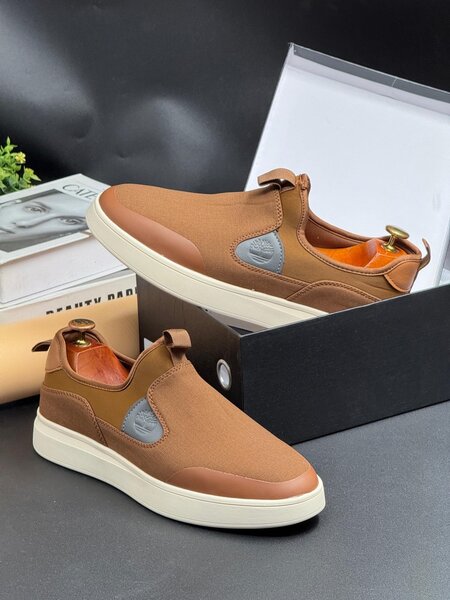 TIMBERLAND BROWN AND BEIGE