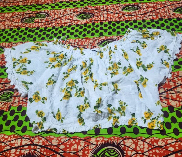 Top fleuri en mousseline