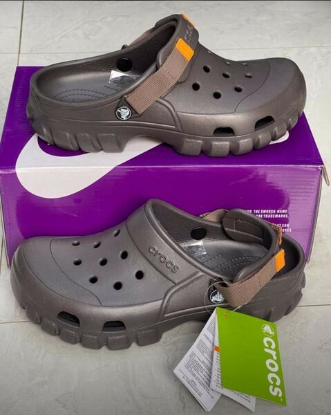 K250 crocs