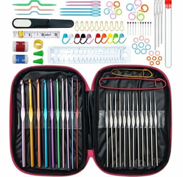 Ensemble crochet et aiguilles