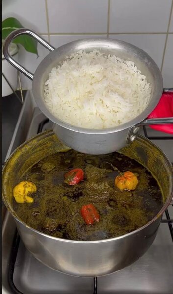 BAWIN ( Feuilles de manioc )